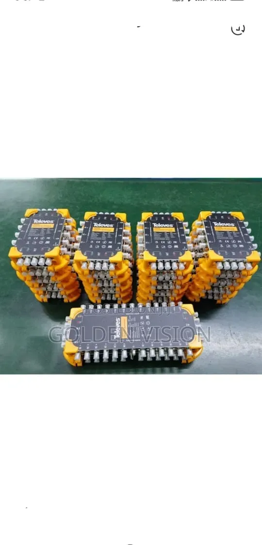 5x5x16 Multiswitch With External Power Adapter White Box Package
