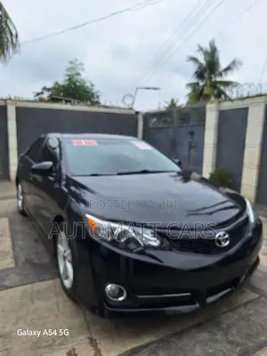 Toyota Camry SE 4dr Sedan (2.5L 4cyl 6A) 2014 Black