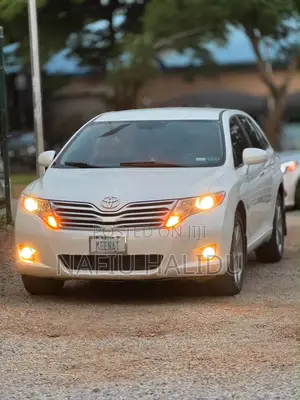 Toyota Venza 2011 White