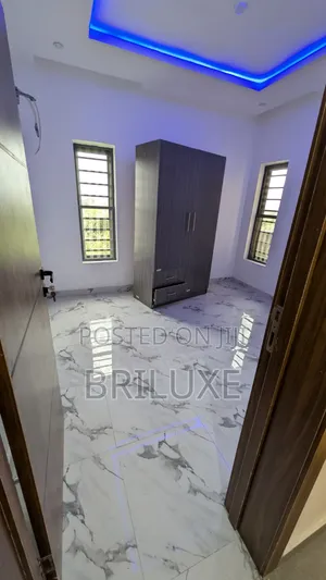4bdrm Duplex in Lekki Peninsula, VGC / Ajah for rent