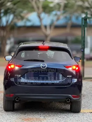 Mazda CX-5 2020 Blue