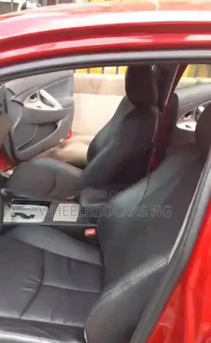 Toyota Camry SE 4dr Sedan (2.5L 4cyl 6AM) 2010 Red