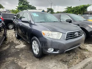 Toyota Highlander V6 2009 Gray
