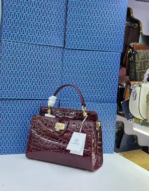 Versse Glossy Back