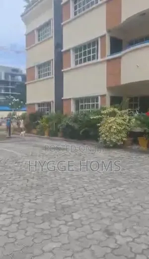 3bdrm Apartment in Mobolaji Johnson, Old Ikoyi for rent