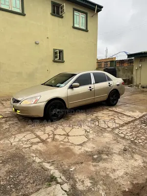 Honda Accord Sedan EX Automatic 2005 Gold