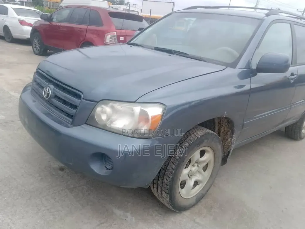Toyota Camry 2004 Blue