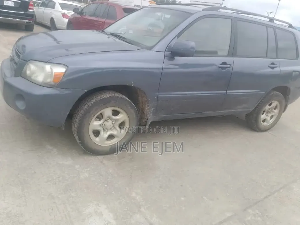 Toyota Camry 2004 Blue