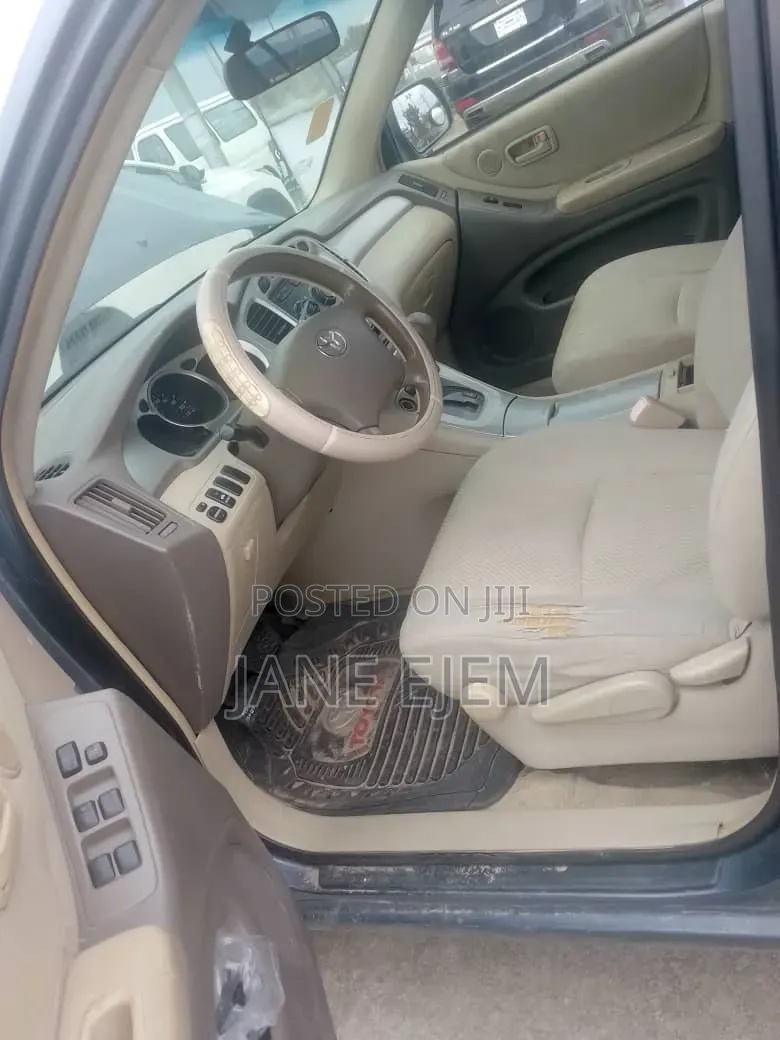 Toyota Camry 2004 Blue