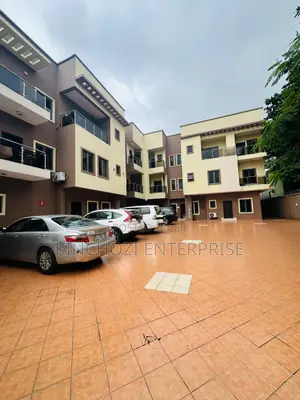 2bdrm Apartment in Lekki Phase 1 for rent