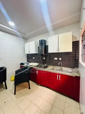 2bdrm Apartment in Lekki Phase 1 for rent