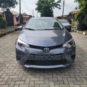 Toyota Corolla 2016 Blue