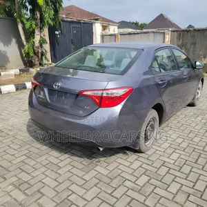 Toyota Corolla 2016 Blue