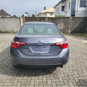 Toyota Corolla 2016 Blue