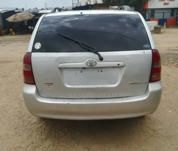Toyota Corolla 2005 Silver