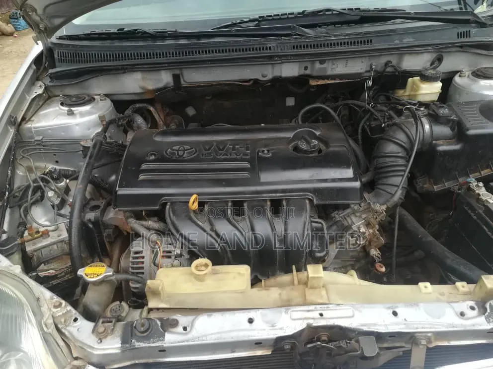 Toyota Corolla 2005 Silver