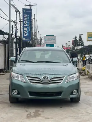 Toyota Camry LE 4dr Sedan (2.4L 4cyl 5A) 2007