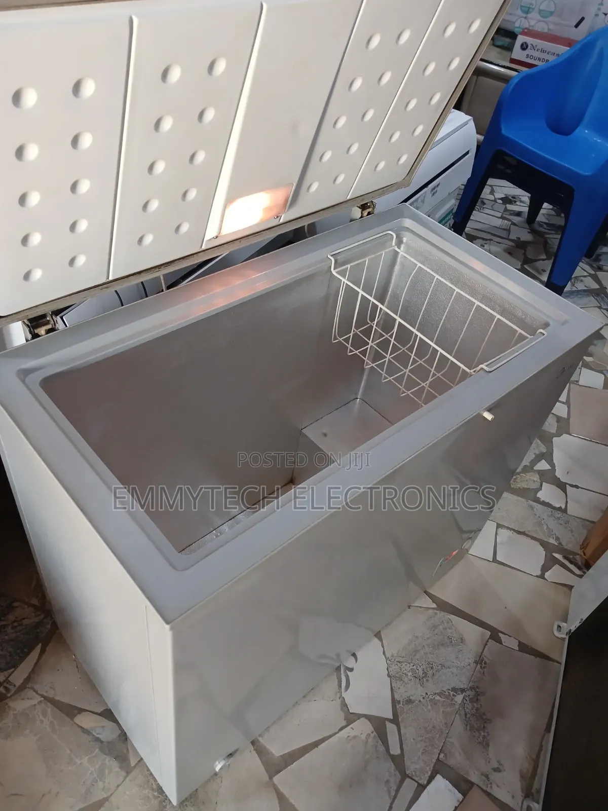 Midea Deep Freezer 210Ltrs