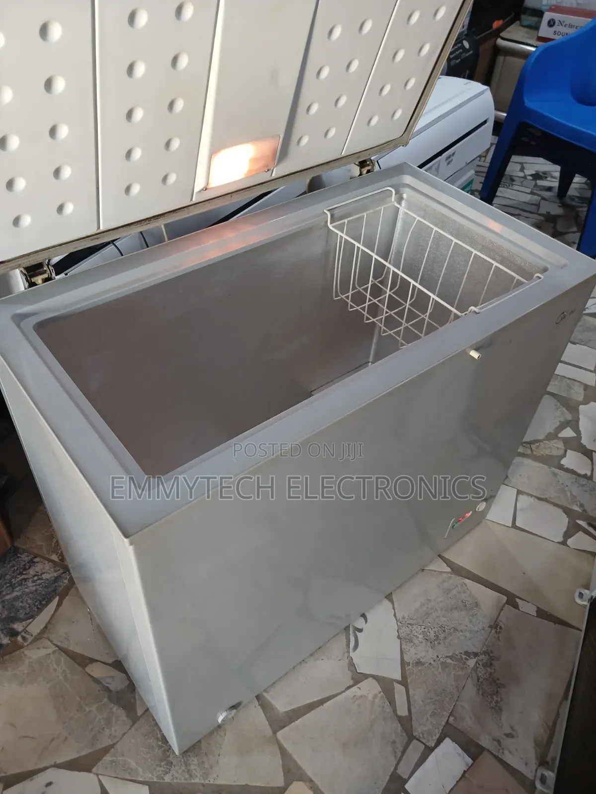 Midea Deep Freezer 210Ltrs