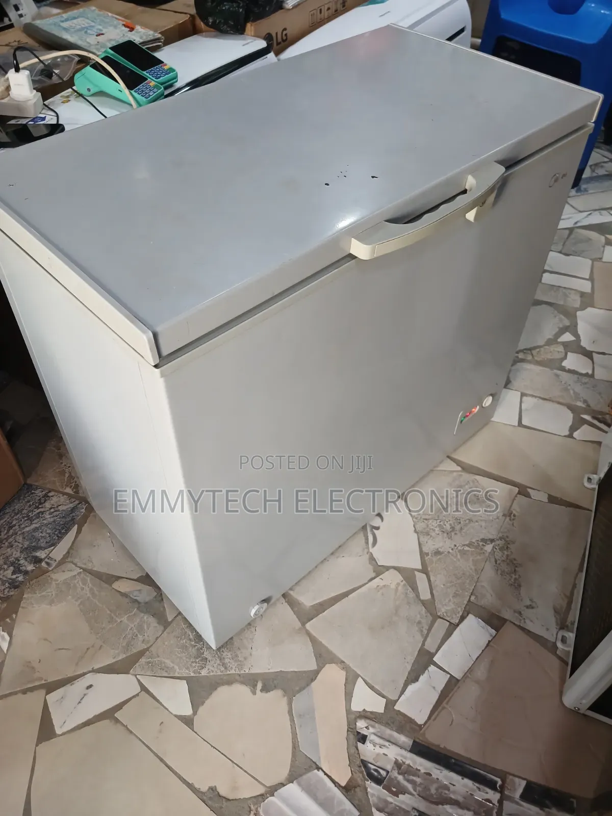 Midea Deep Freezer 210Ltrs