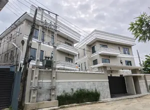 5bdrm Duplex in Parkview Estate for sale