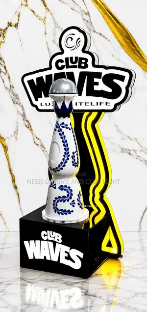 Customized CLASE AZUL Bottle Presenter