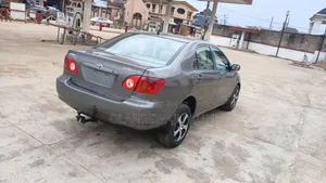 Toyota Corolla 2004 Gray