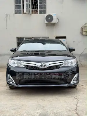 Toyota Camry LE 4dr Sedan (2.5L 4cyl 6A) 2014 Black