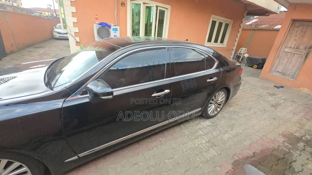 Lexus LS 2013 Black