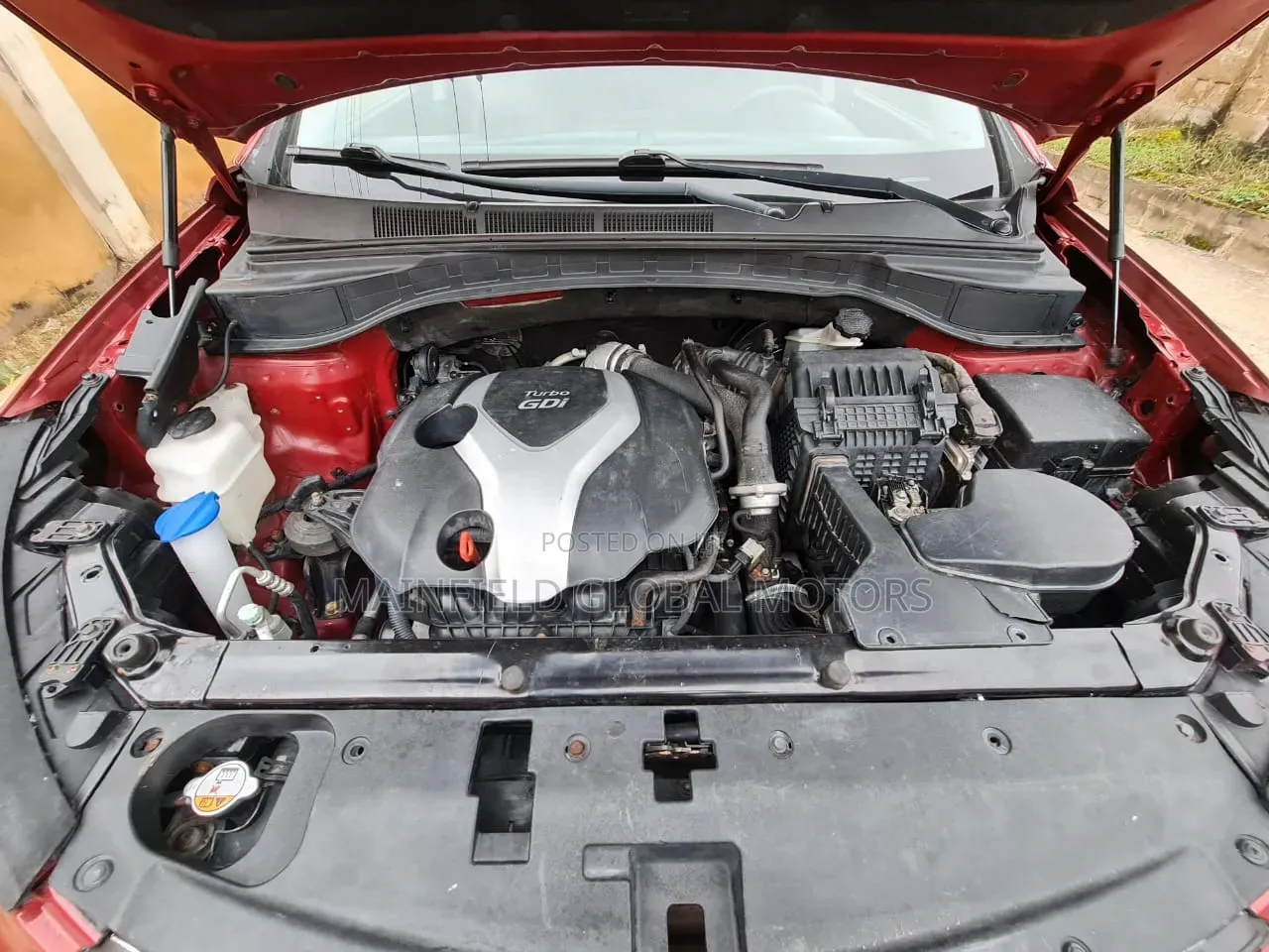 Hyundai Santa Fe 2013 Red