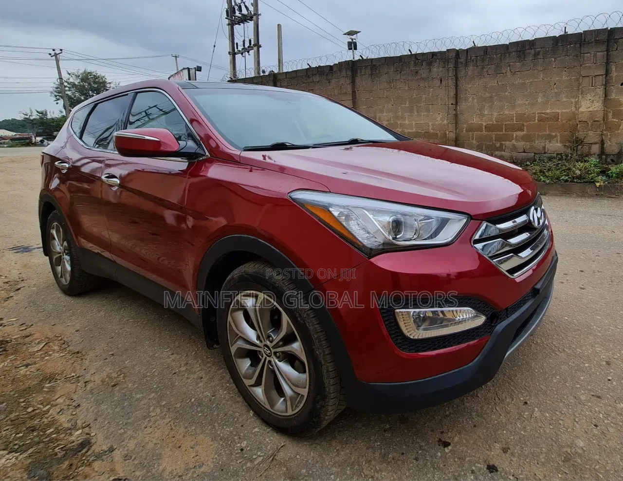 Hyundai Santa Fe 2013 Red