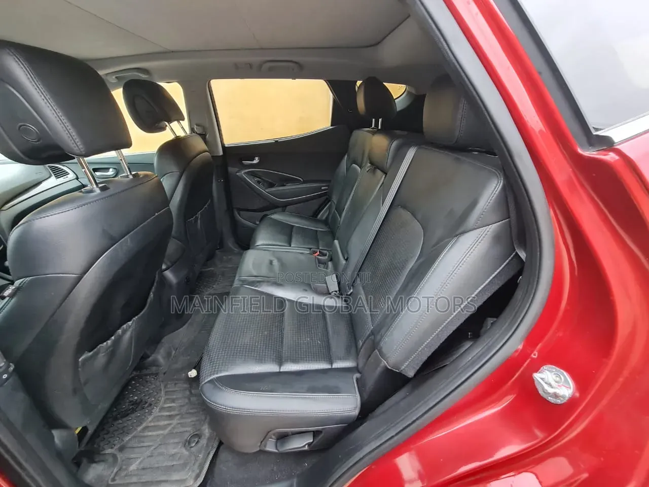 Hyundai Santa Fe 2013 Red