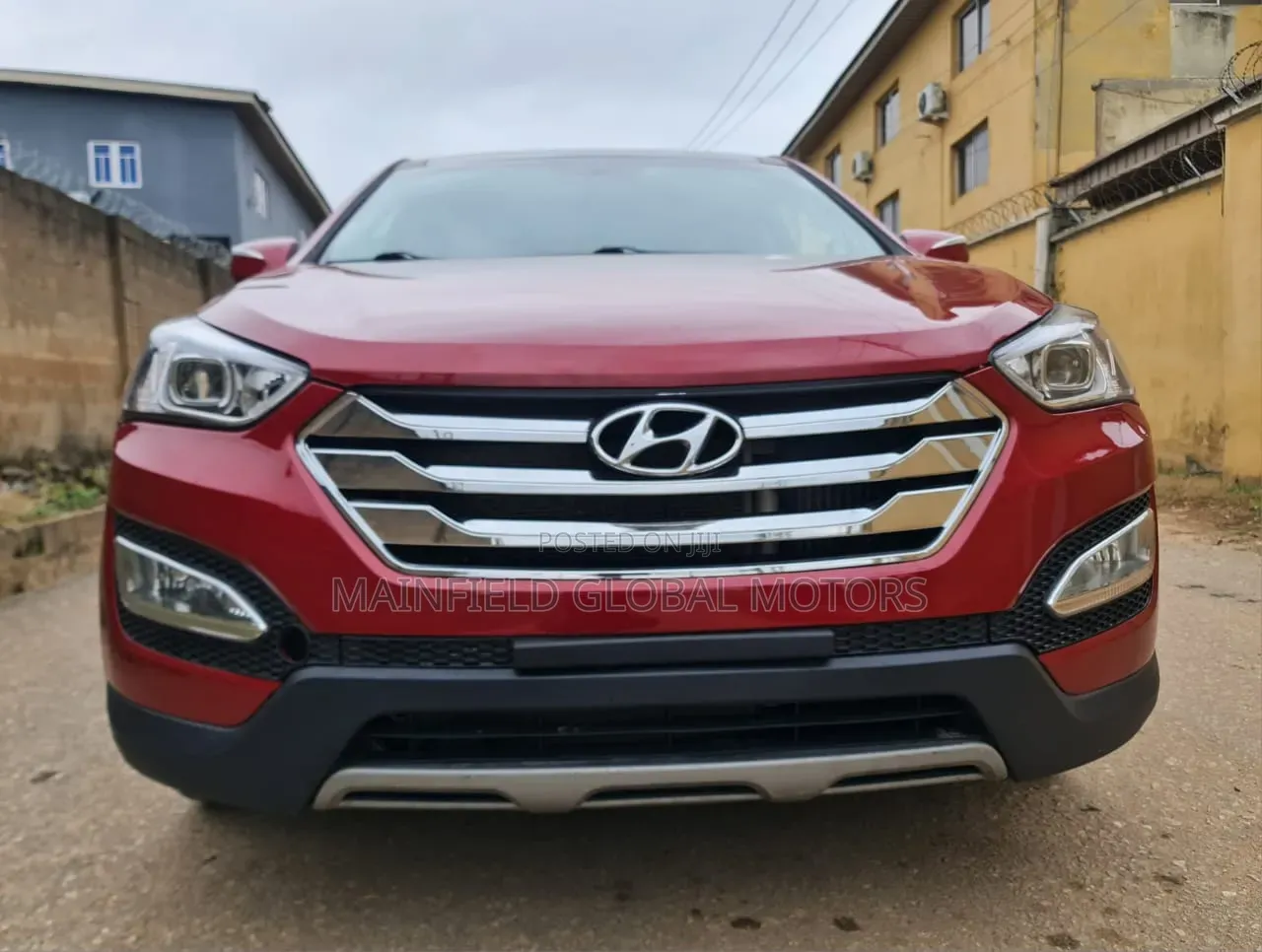 Hyundai Santa Fe 2013 Red