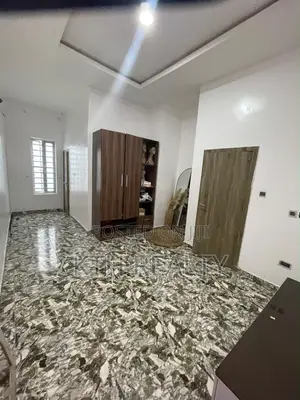 1bdrm Shared Apartment in Rosebak Estate 5, Ikota for rent