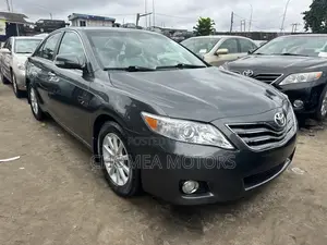 Toyota Camry 2011 Gray