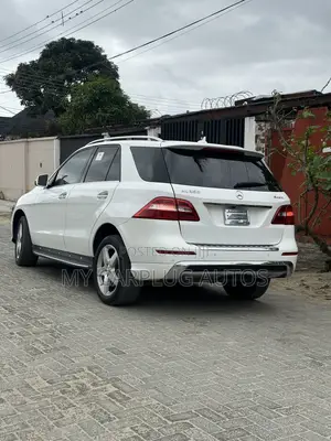 Mercedes-Benz M Class ML350 4MATIC 4dr SUV AWD (3.5L 6cyl 7A) 2015