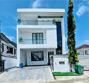 5bdrm Duplex in Ikota for sale