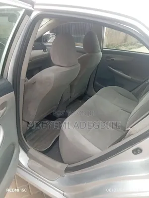 Toyota Corolla 2012 Silver