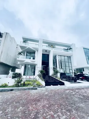 5bdrm Duplex in Osapa london for sale