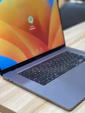 Laptop Apple MacBook Pro 2019 16GB Intel SSD 512GB