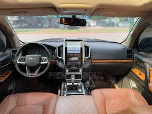 Toyota Land Cruiser 2015 Black