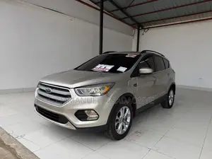 Ford Escape 2017 Gold