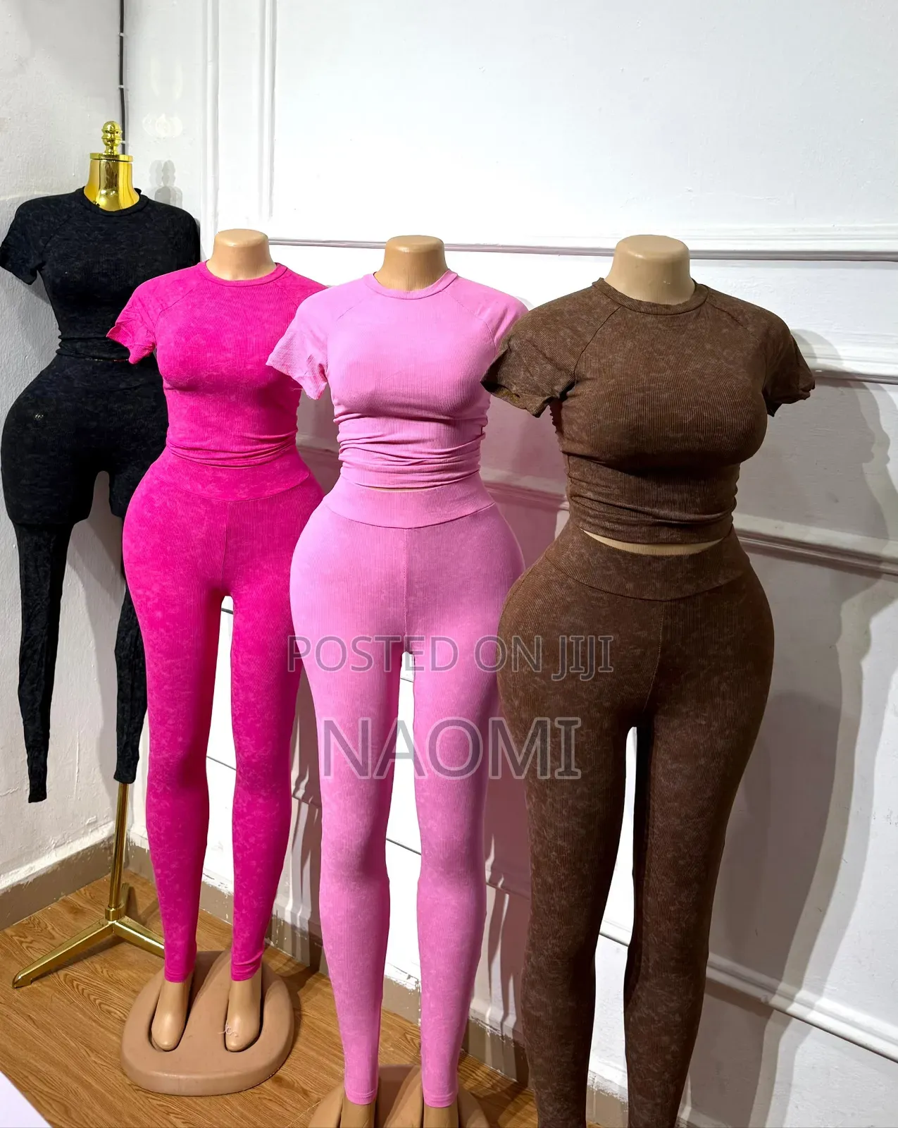 Naomiclem Collection