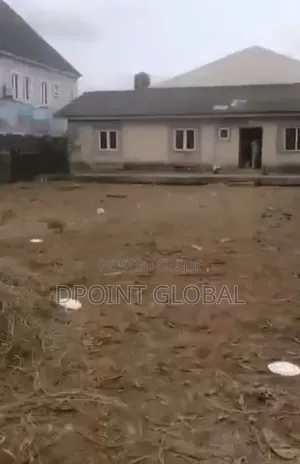 A Bungalow Setback on Full Plot
