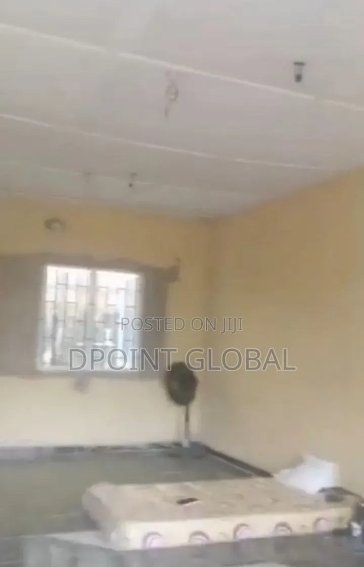 A Bungalow Setback on Full Plot