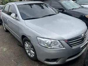 Toyota Camry 2010 Silver
