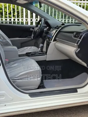 Toyota Camry LE 4dr Sedan (2.5L 4cyl 6A) 2013 White
