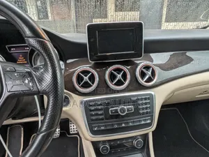 Mercedes-Benz GLA 250 2015 Black