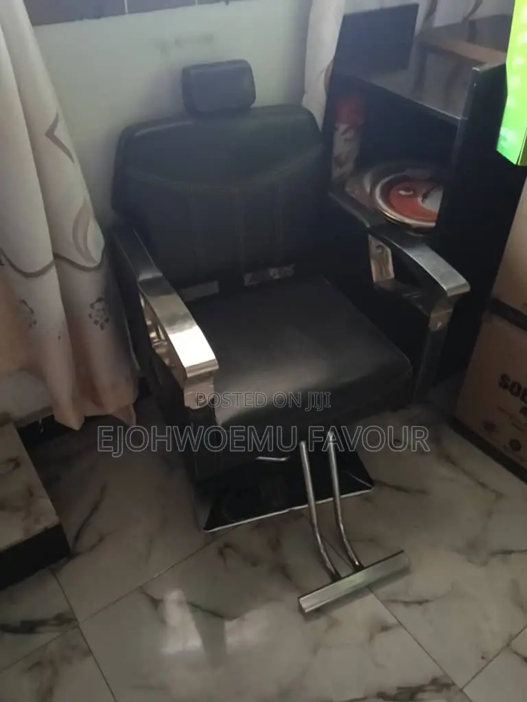Barbing Chairs