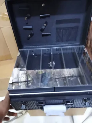 Barber's Travel Box